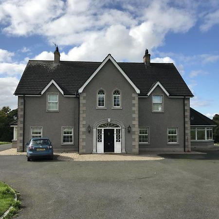 Kilcreeny Lodge Лисберн Экстерьер фото